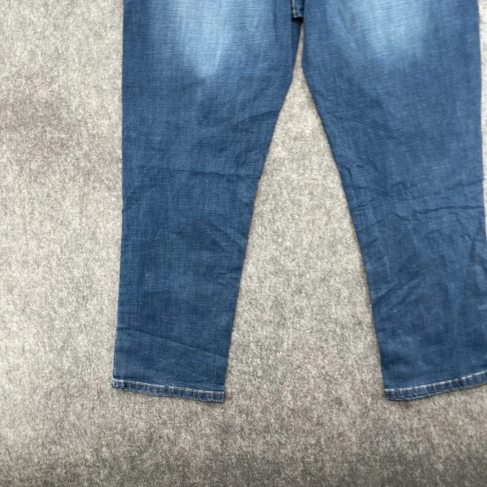 IZOD Jeans Mens 40x30 Comfort Stretch Straight Fit Medium Wash Blue Denim